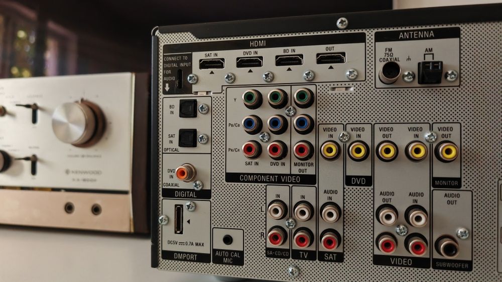 Amplificator-Receiver Sony STR-DH500