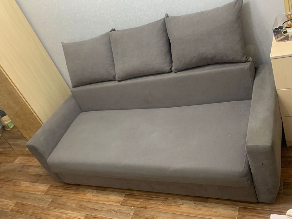 Продам диван тахта
