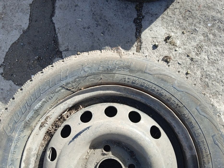 Покрышки зимние на дисках