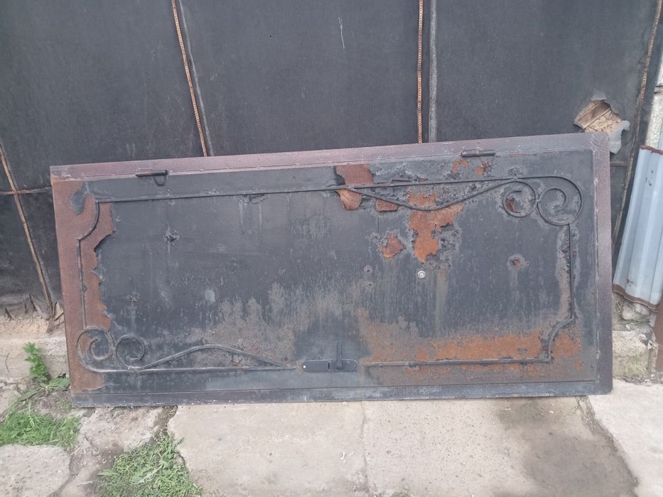 Дверь входная. Металлическая