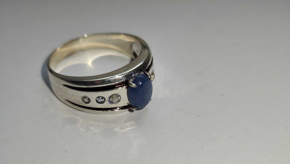 Серебряное кольцо с камнем КИАНИТ