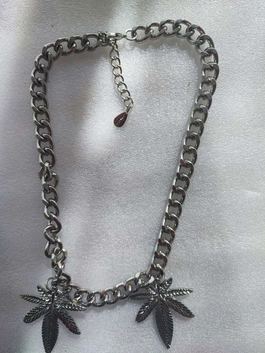 Colier, gablonțuri, brățări, accesorii