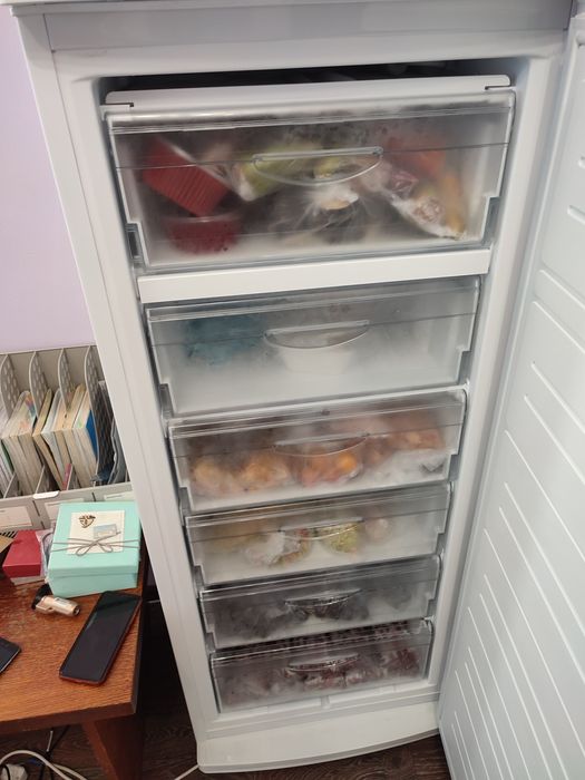 Морозильник Atlant 240 л белый