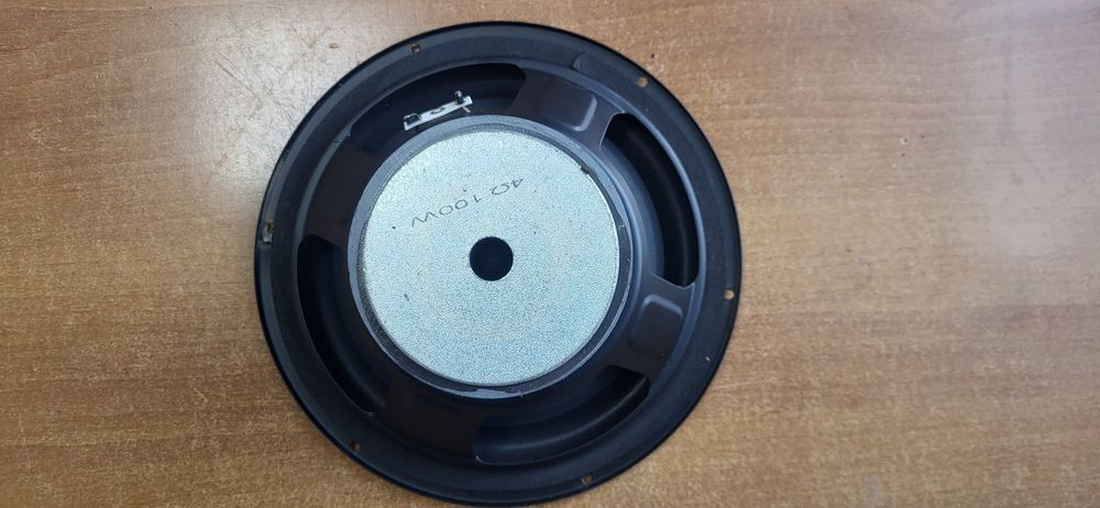 Динамик сабвуфера