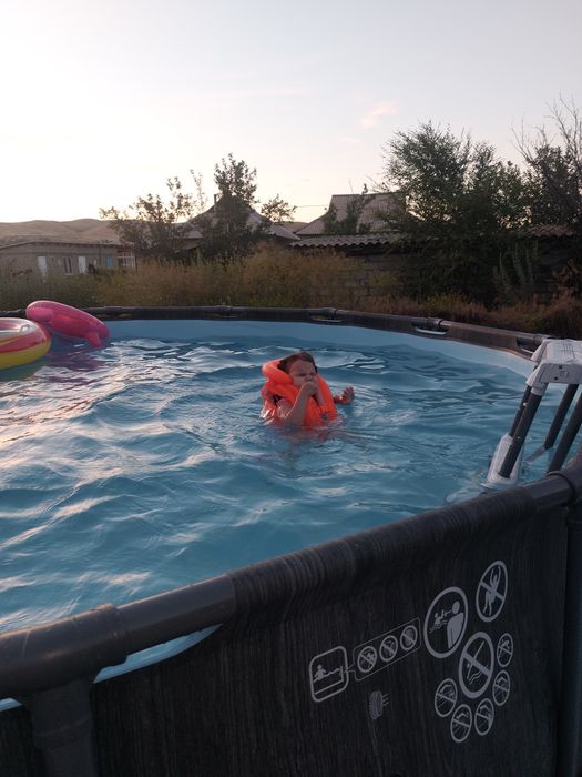 Продам большой каркасный бассейн