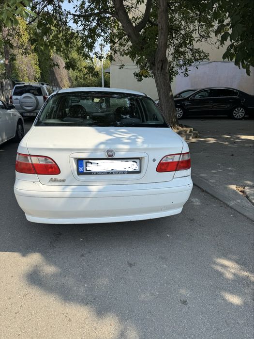 Vand fiat albea 2008