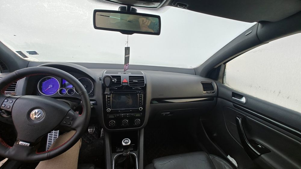 • Голф 5 GTI 200кс. на Части, както и ВСЯКАКВИ ЧАСТИ и за други голф 5