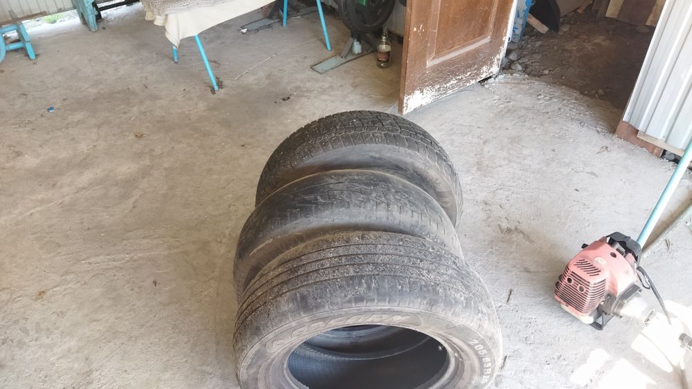 Продам шины 15 размер