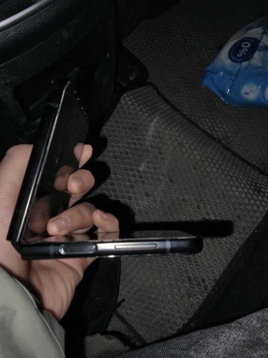 Продам или Обмен Samsung z flip 3 256