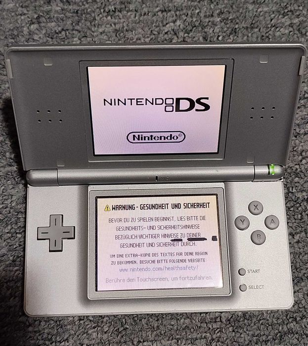 Nintendo DS Lite