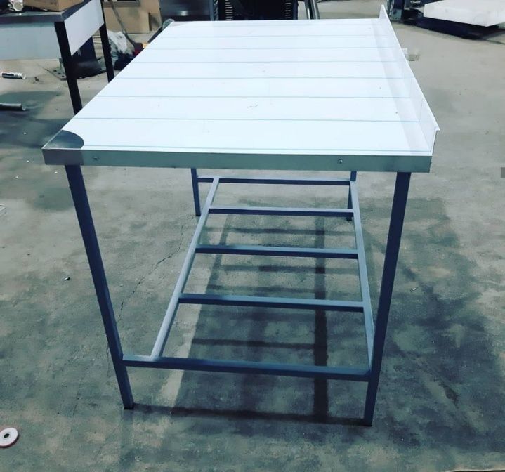 Nirjavika istol istol nirvavika ustol