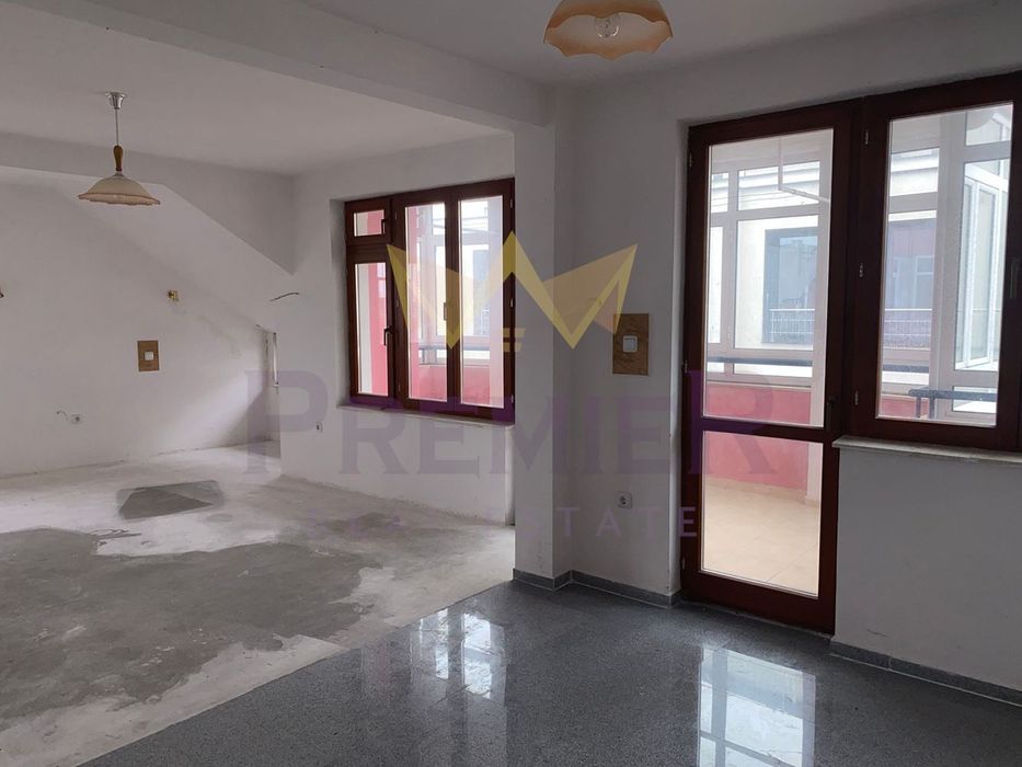 Продава се Мезонет в Бургас, Център - 160 кв.м за 1658 €/кв.м - Снимка #8