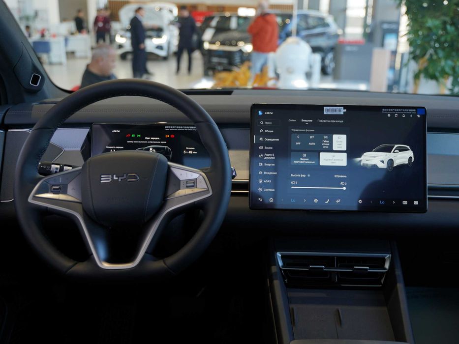 BYD ATTO 8 гибрид