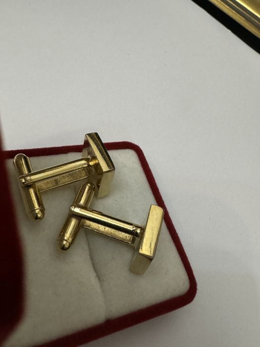 Butoni camasa Carolina Herrera, placati aur.