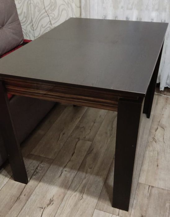 Продам раздвижной стол