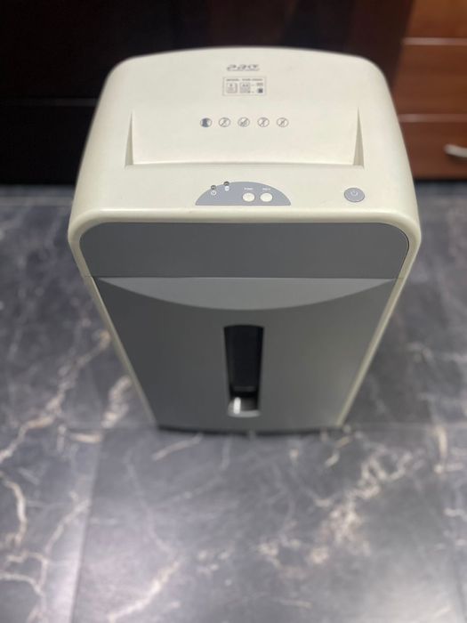 Шредер , уничтожитель для бумаг