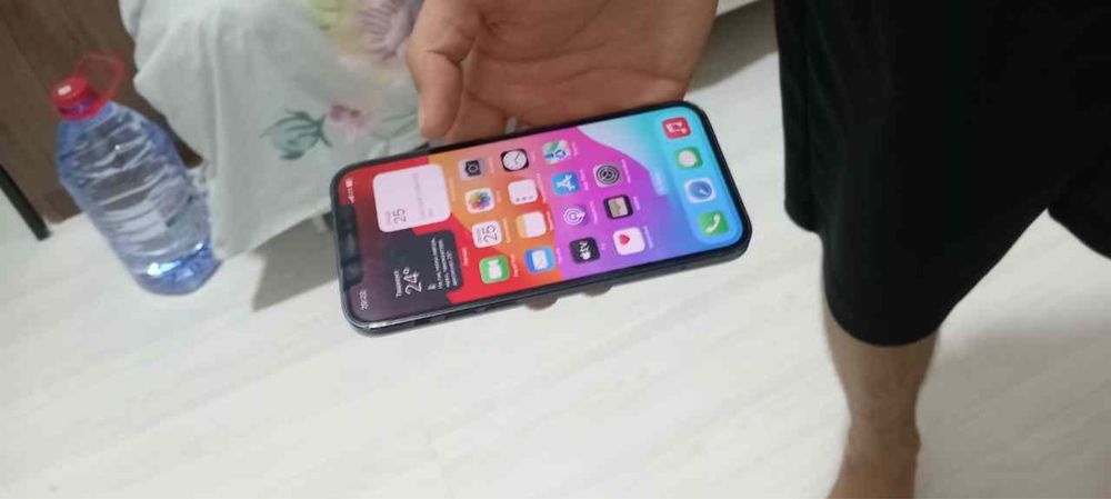 Iphone 12  arzonga , srochno , toshkent