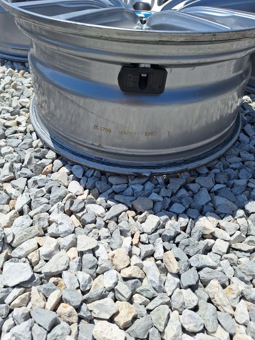 5x112.17цола.7.5j ET27. UNIWHEELS. BMW