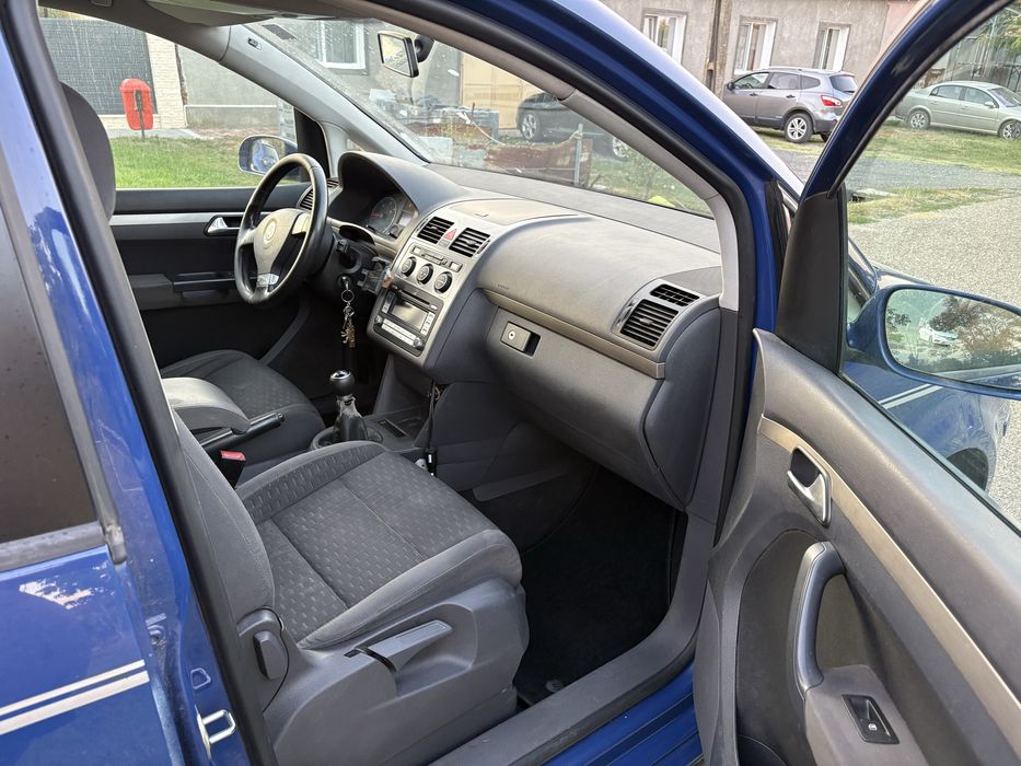 VOLKSWAGEN Touran 2008 — imagine 11