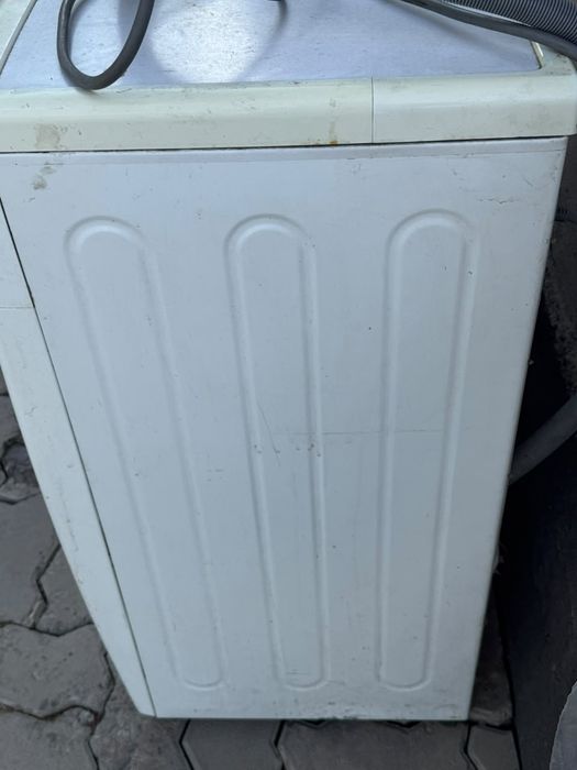 Продаю стиральнаю машину
