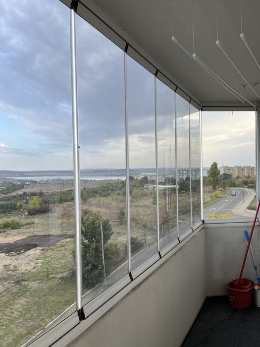 Продавам Безпрофилно остъкление за тераса