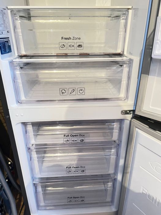 Продам холодильник Samsung RB37A5200SA