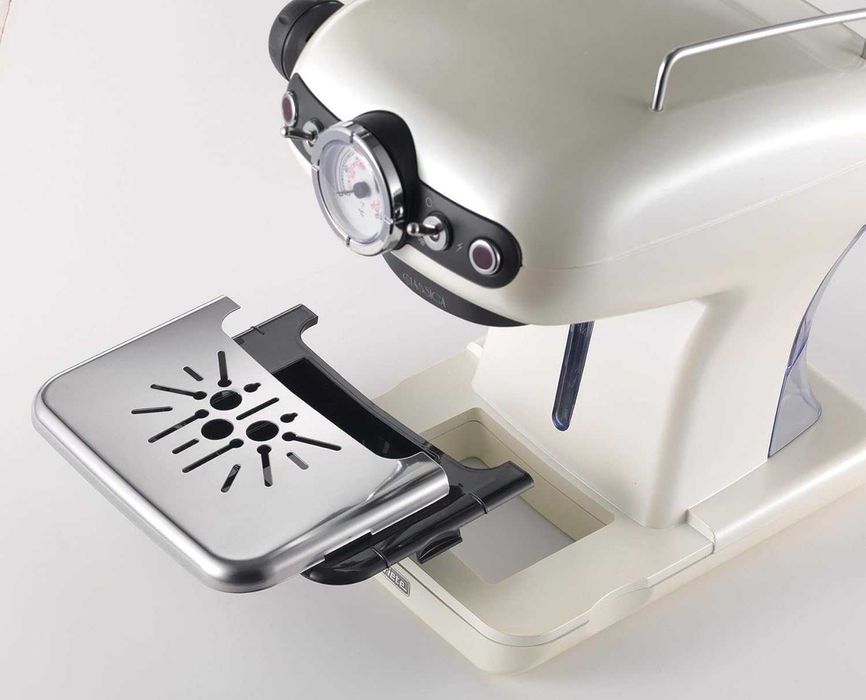 Еспресо кафемашина Ariete 1389 Classica 15Bar