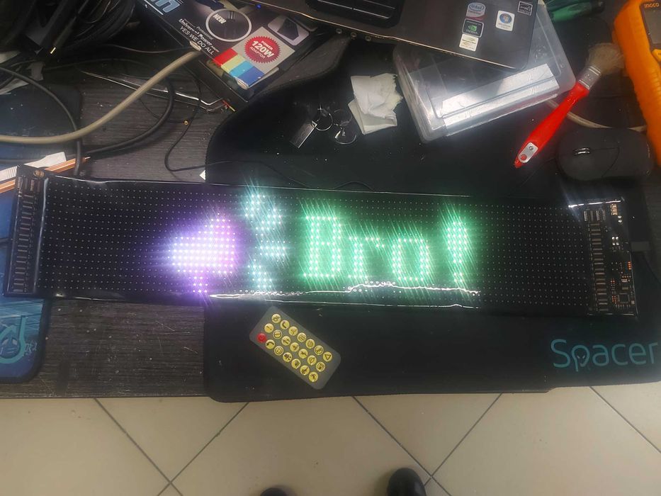 Baner luminos programabil, pentru camion, masina, etc cu telecomanda