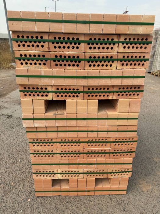 Кирпич. Termos Gisht Teshikli Samarqand bo’ylab yetkazib beramiz