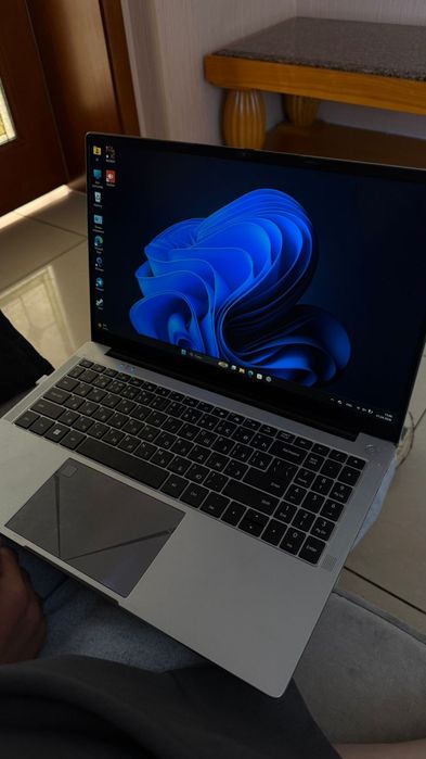 Ноутбук Fyria новый