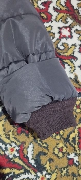 Продам женскую куртку