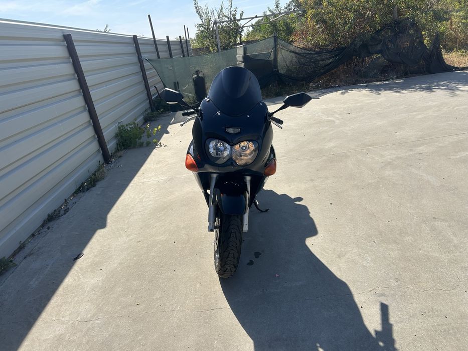 Vand Suzuki gsxf (katana) 600cc Limitat a2 legal   Accept Variante Auto