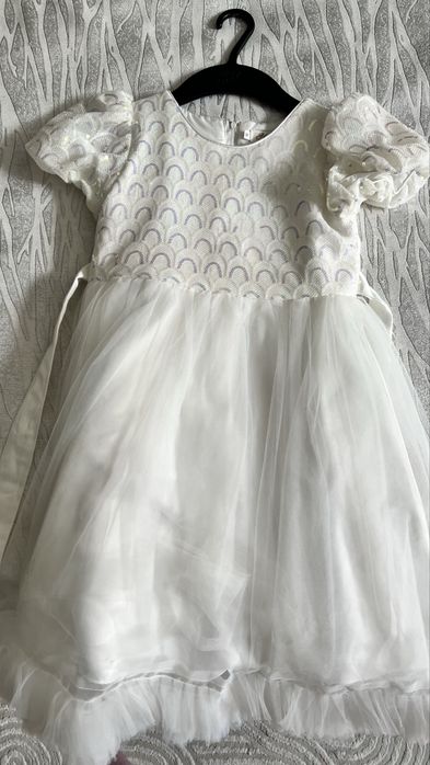 Платье детское на 6-7 лет