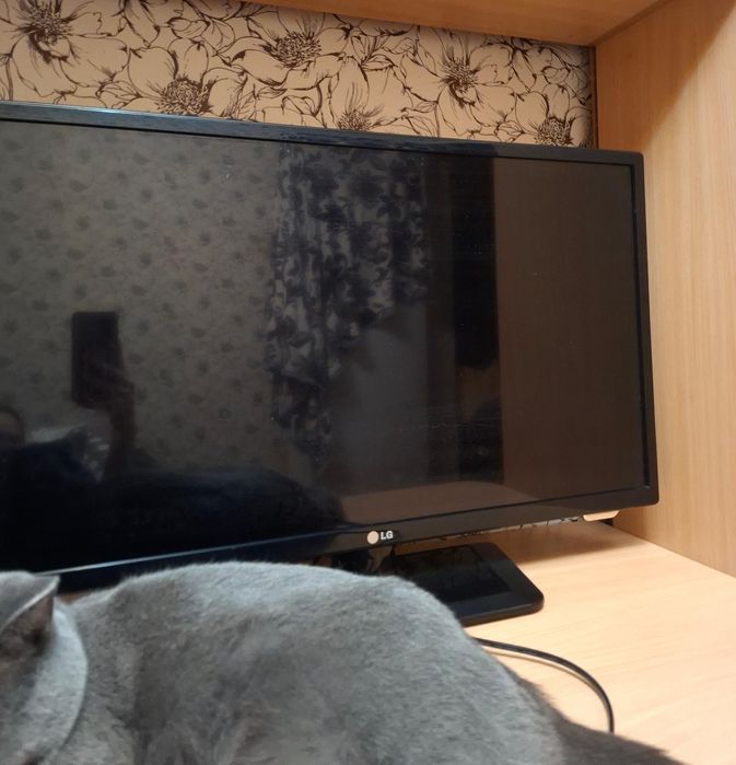 Продам телевизор срочно