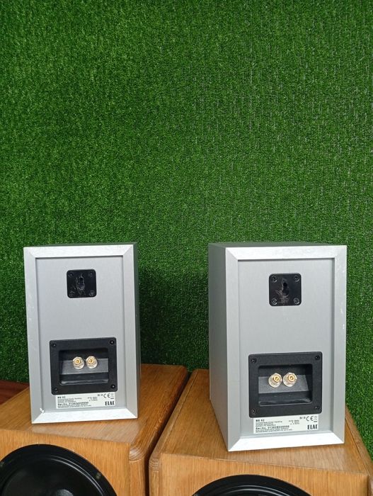 Тонколони ELAC BS-52