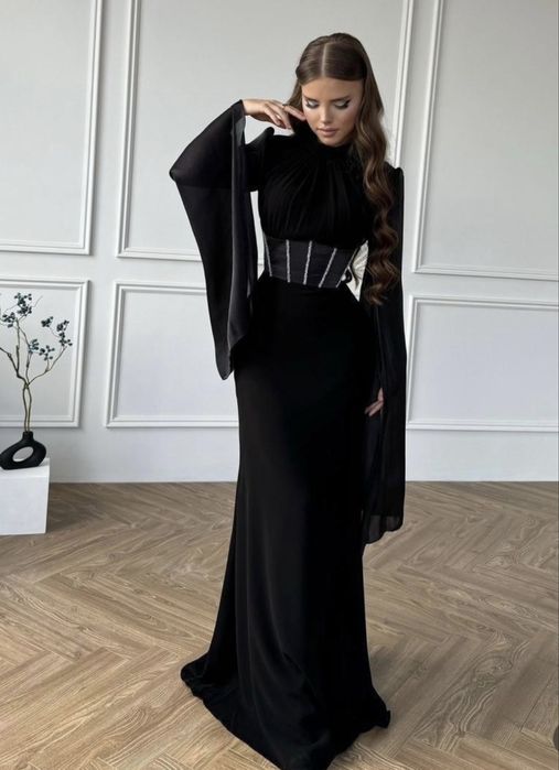 Продам шикарное платья размеп 42-44