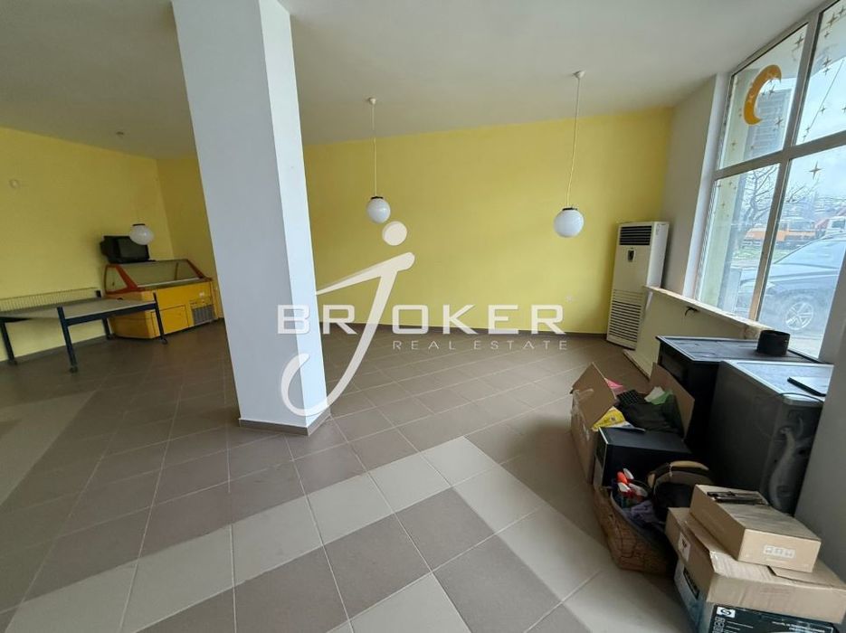 Магазин в Кърджали-Възрожденци