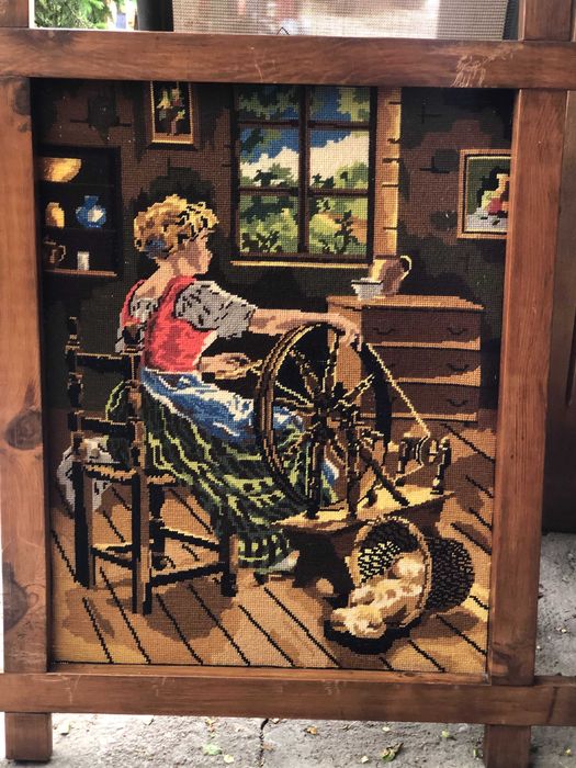 продавам стар гоблен със рамка