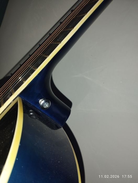 Gitara satiladi 38 lik