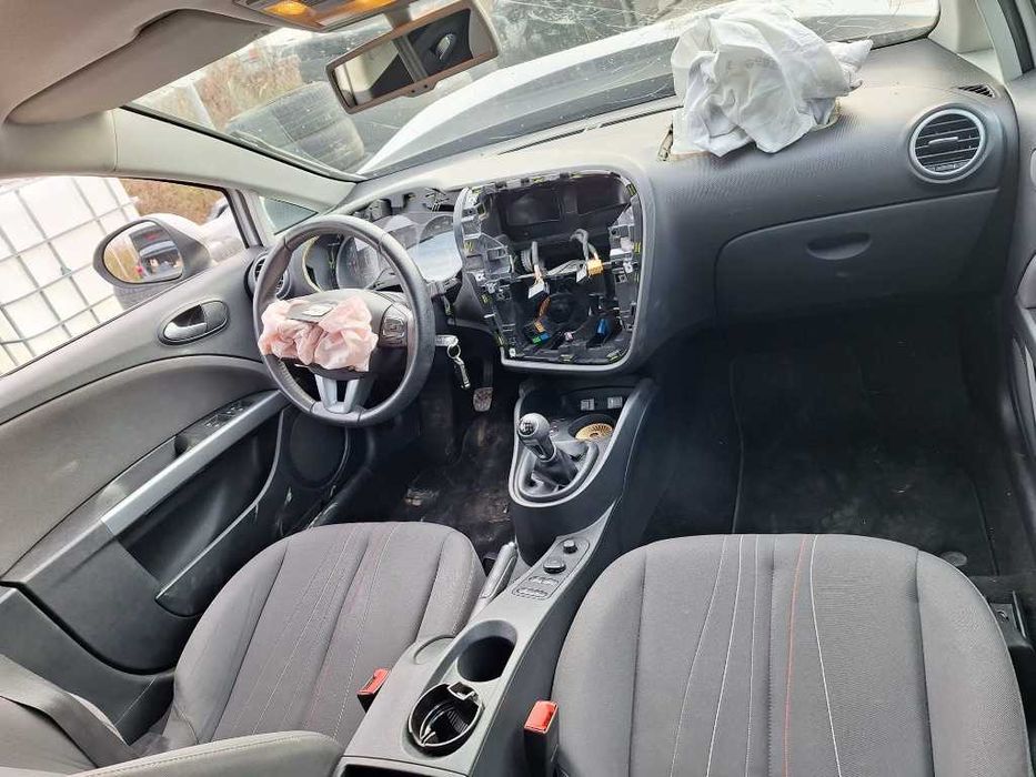 Dezmembrez Seat Leon 1P Facelift Copa 2.0 TDI CFHC 140 Cai 2012