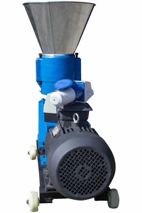 Granulator furaje KL-150 cu 3 matrite și motor inclus NOU Garanție