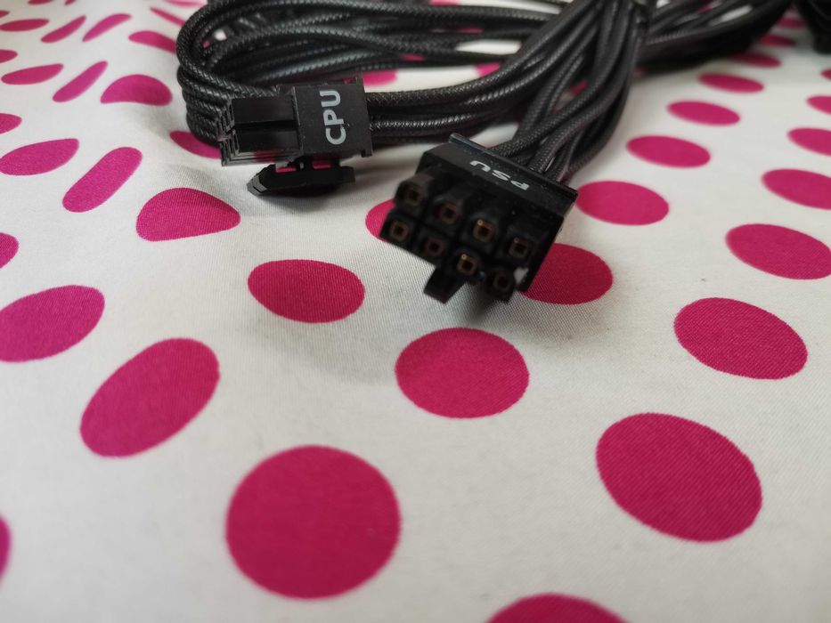 Cablu sursa modulara 8 pini la 4 + 4 Pini Procesor.