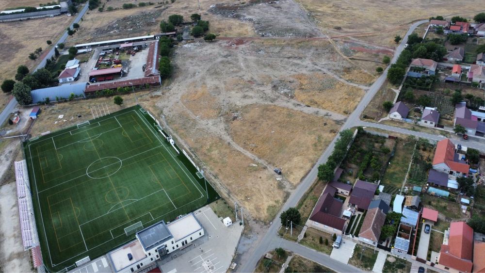 Vand teren intravilan Santana