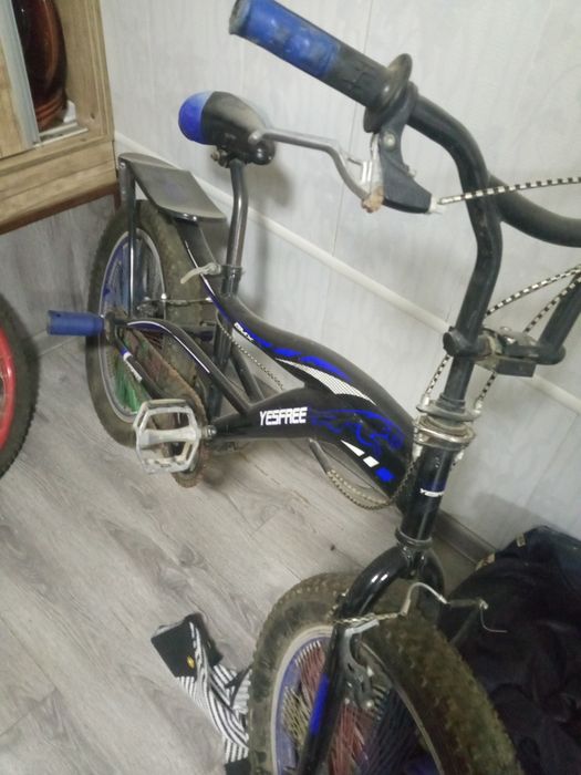 Detskiy velocipedes sotiladi holati yaxshi.