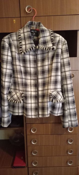 Продаются женские вещи