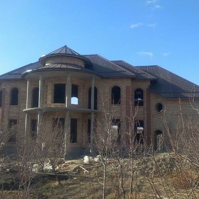 Tom yopamiz profnastil, metalocherepisa, shifer