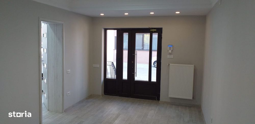Apartament 2 camere cu teren 180 MP