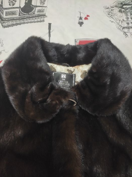 Продаю норковую шубу