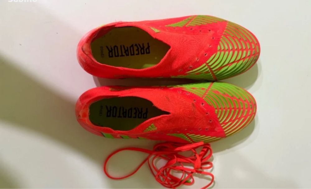 Мъжки професионални футболни бутонки-adidas predator-42номер
