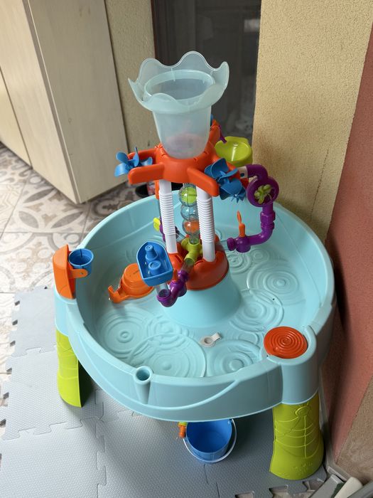 Little tikes маса с вода